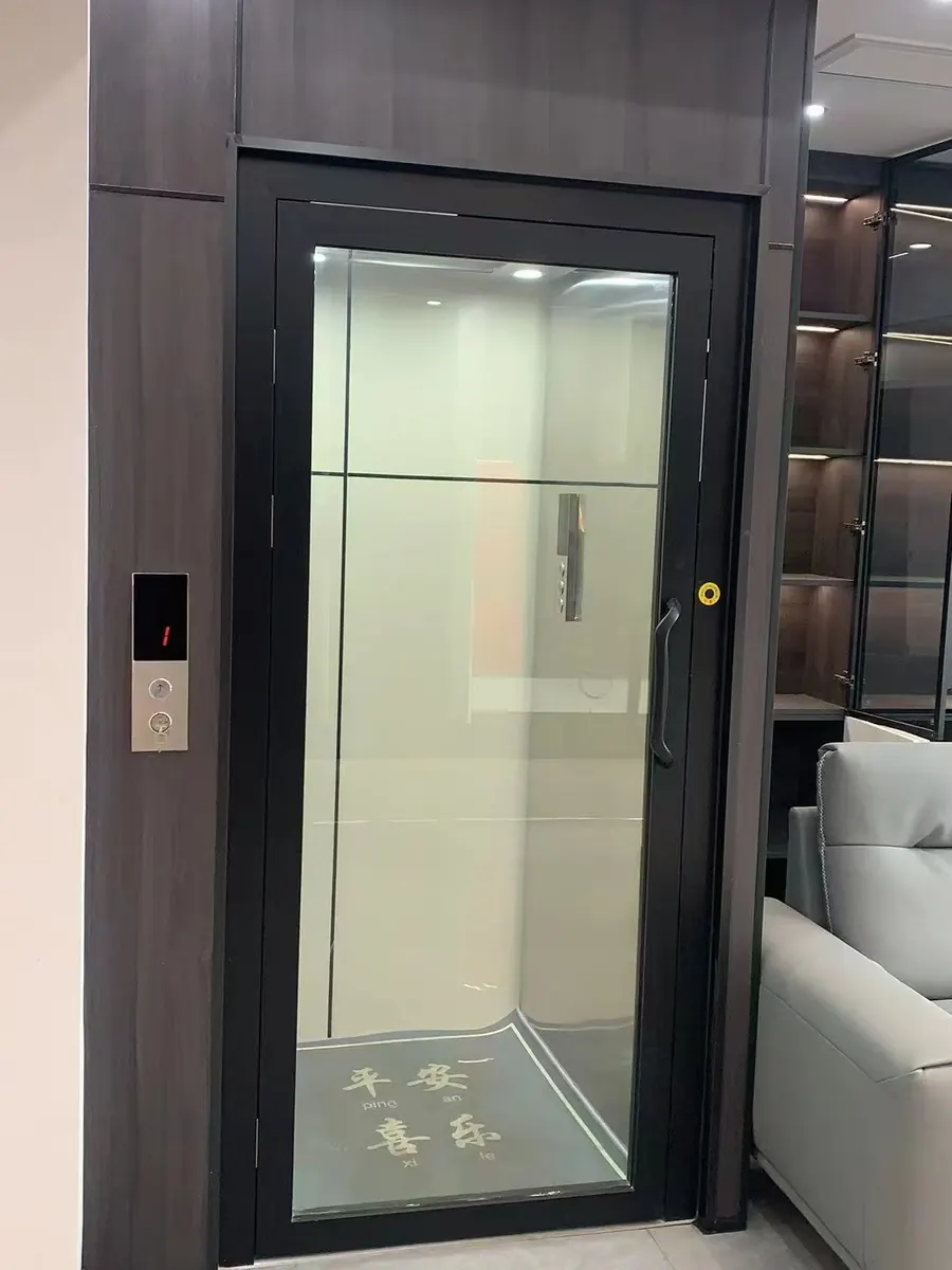 Thang máy gia đình cabin cửa khung gỗ và kính